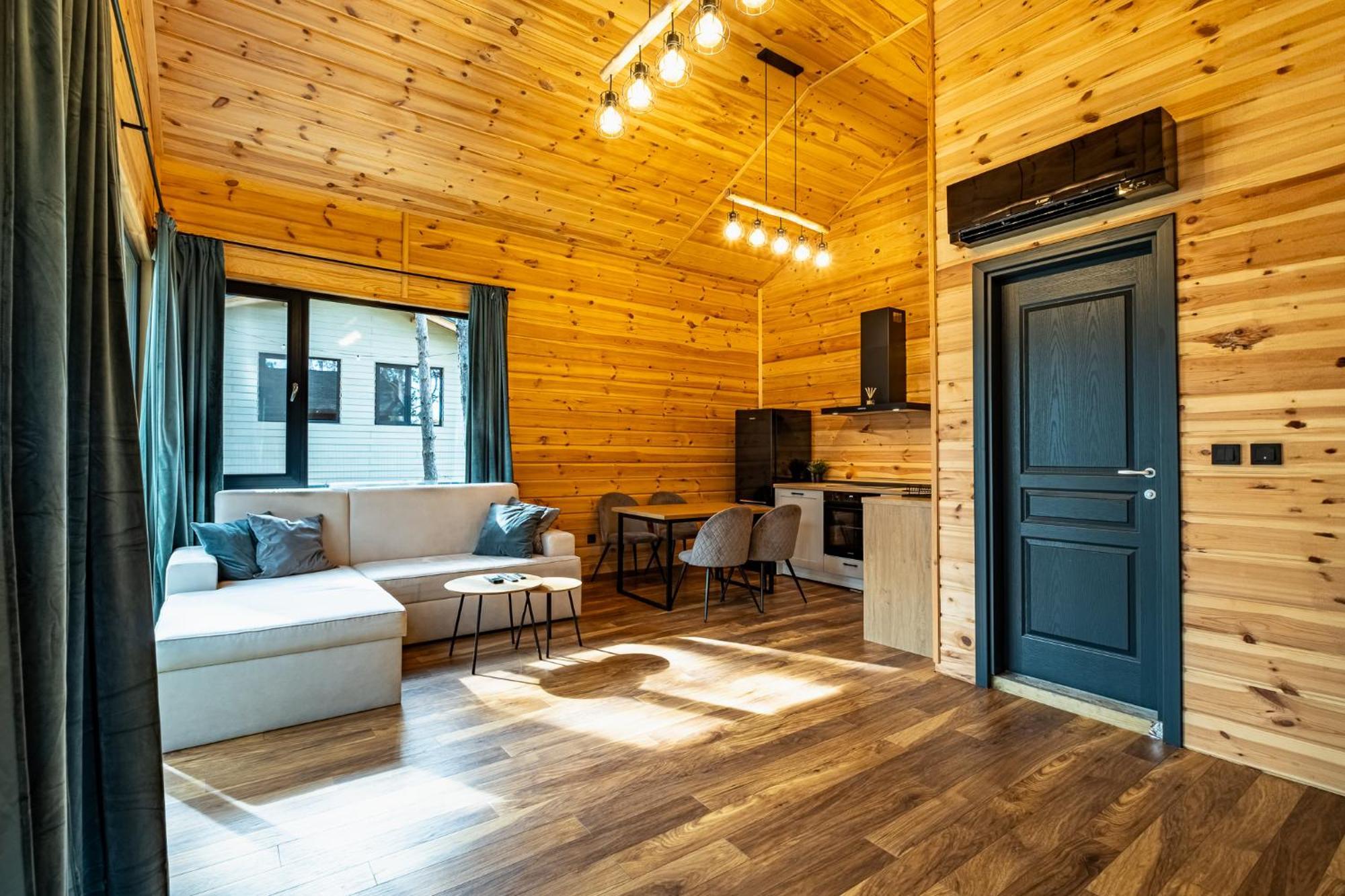Forest House Vi