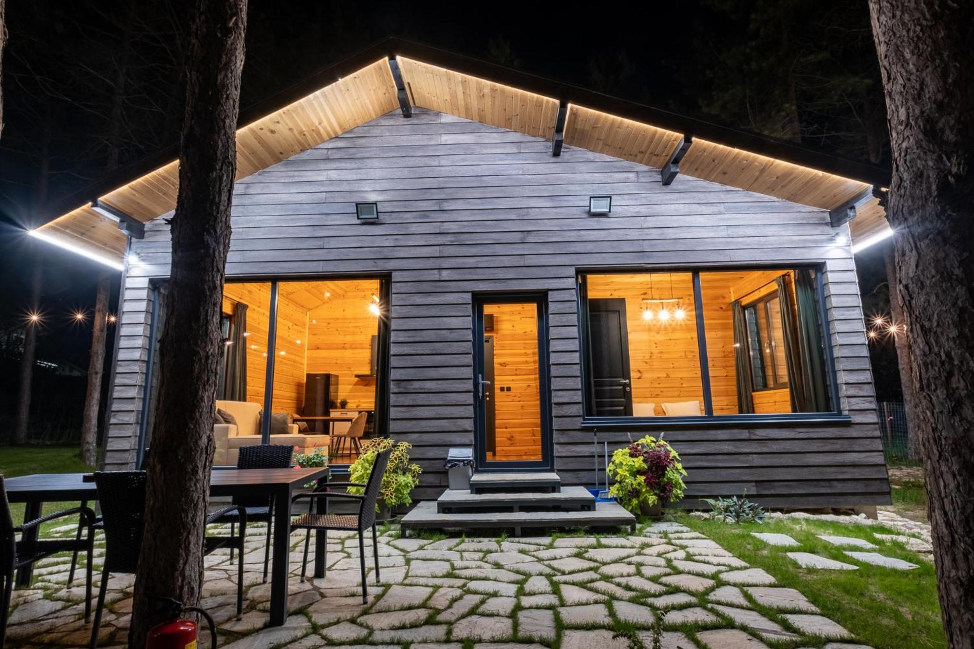 Луксозна вила Forest House Vi *